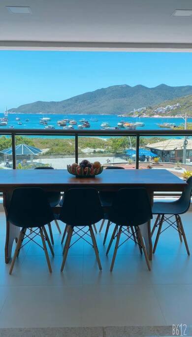 Apartamento Frente Ao Mar Em Pe Na Areia